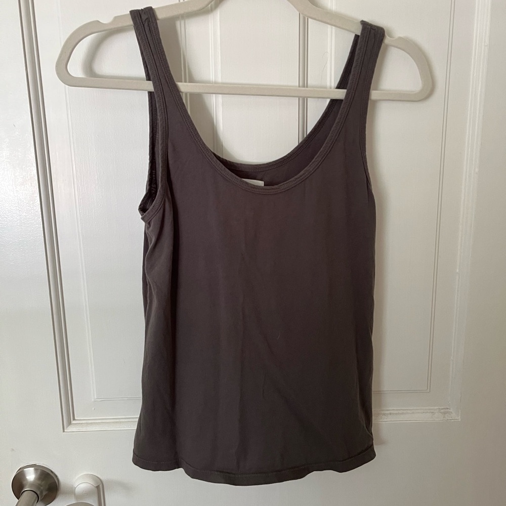 MATE the label layering tank